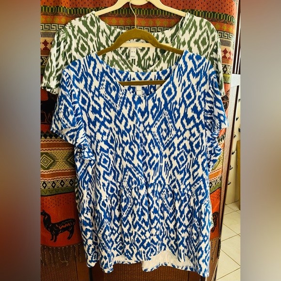 Set of 2 - Peplum Ikat printed short sleeve tops - Picture 1 of 2